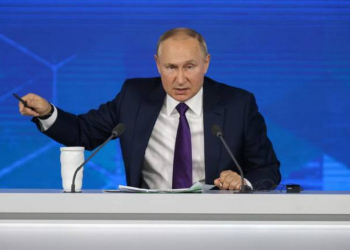 Ukrayna gərginliyi Putinə nə verir? – “Bloomberg”
