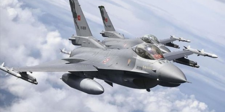 ABŞ regionda NATO-nu gücləndirmək üçün Türkiyəyə 40 F-16 qırıcısı verməyə hazırlaşır