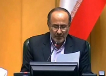 Urmiyalı deputat parlamentdəki çıxışı zamanı İran hökumətini sərt tənqid etdi - Video