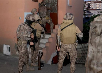 İstanbulda terrorçulara qarşı əməliyyat keçirilib, 6 nəfər saxlanılıb
