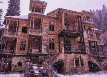 Gürcüstanda torpaq sürüşməsində “Stalinin evi” təhlükəli zolağa düşüb