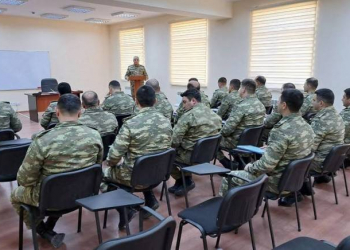 Azərbaycan Ordusunda komandir heyəti ilə toplanış keçirilir