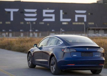 “Tesla” ilin əvvəlindən 94 milyard dollar itirib