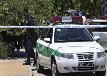İranda silahlı şəxslər iki polis əməkdaşını öldürüb, birini yaralayıb
