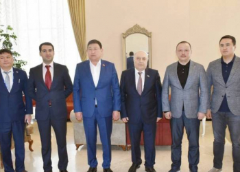 Qırğızıstan parlamentinin sədr müavini Azərbaycana gəlib