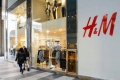 H&M Rusiyadakı bütün mağazalarını bağladı