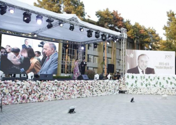 Şirvanda Ümummilli lider Heydər Əliyevin 100 illik yubileyi münasibətilə konsert proqramı keçirilib