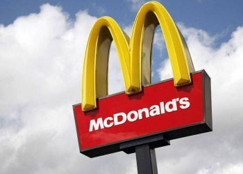 Bakıda “McDonalds”da insident - Müştəri monitoru sındırdı
