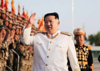 Kim Çen In konstitusiyada Cənubi Koreyanı əsas düşmən kimi göstərməyə çağırıb