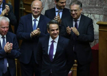 Yunanıstan parlamenti hökumətə etimadsızlıq səsverməsini dəstəkləməyib