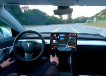 “Tesla” avtopilotun sınaq versiyasını buraxacaq - Video